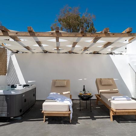 Angeleve Villa With Private Jacuzzi Fira  Exterior photo