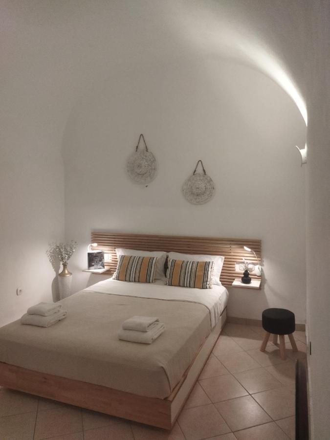Angeleve Villa With Private Jacuzzi Fira  Exterior photo