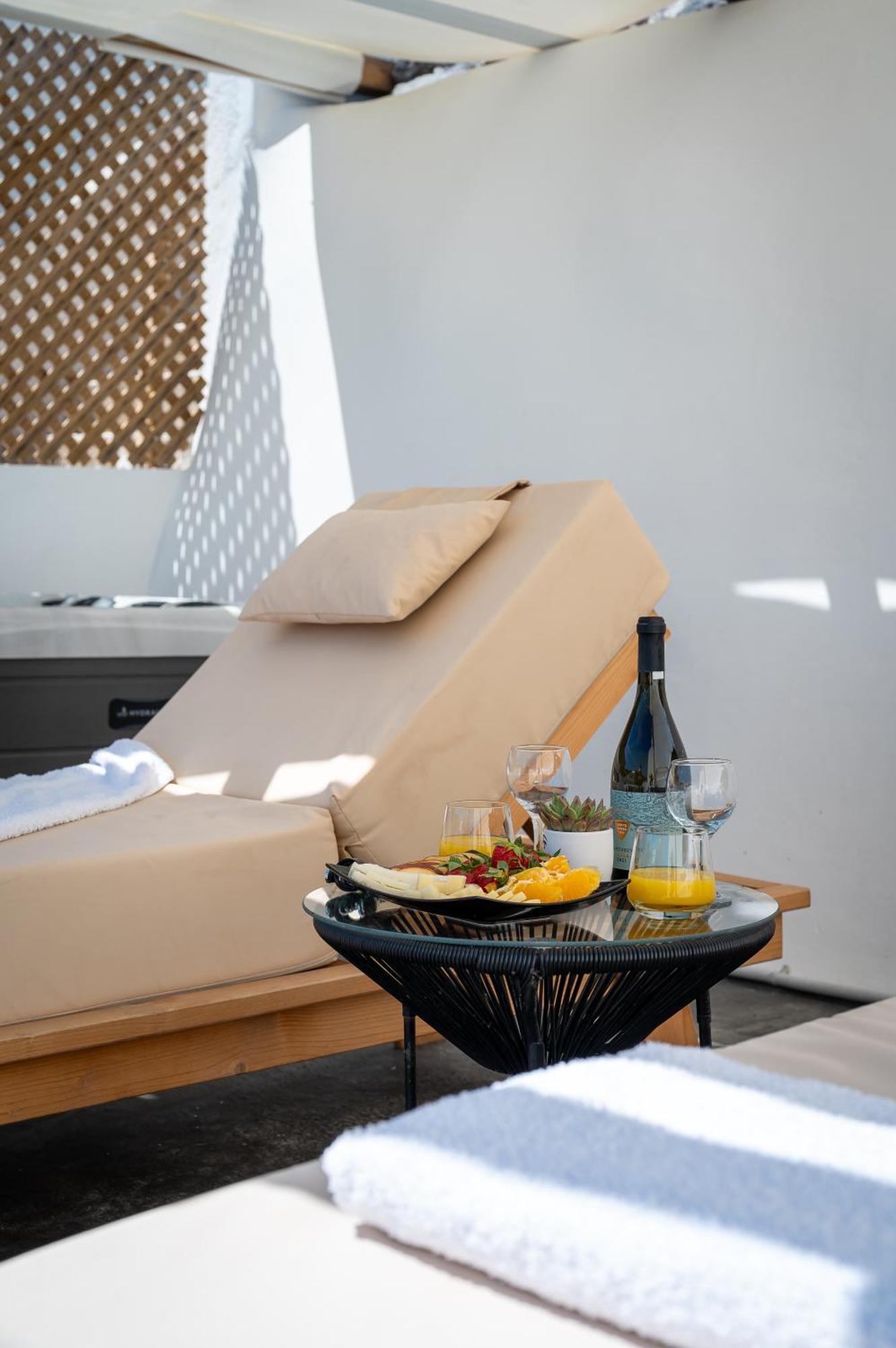 Angeleve Villa With Private Jacuzzi Fira  Exterior photo